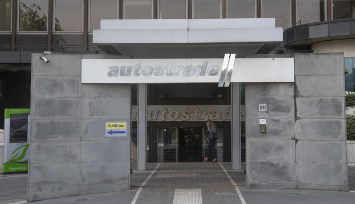 Autostrade torna pubblica, ok soci Atlantia a Cdp