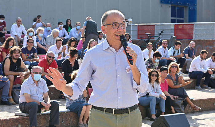 Reddito di cittadinanza: Letta, non cancellarlo ma migliorarlo