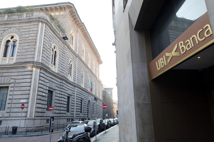 Intesa: trasformazione per IwBank, diventa una sim